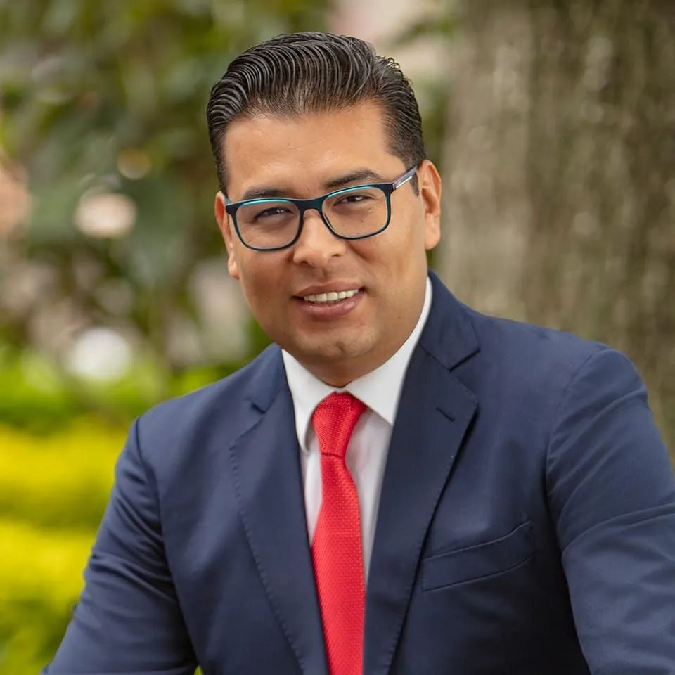  Néstor Camarillo